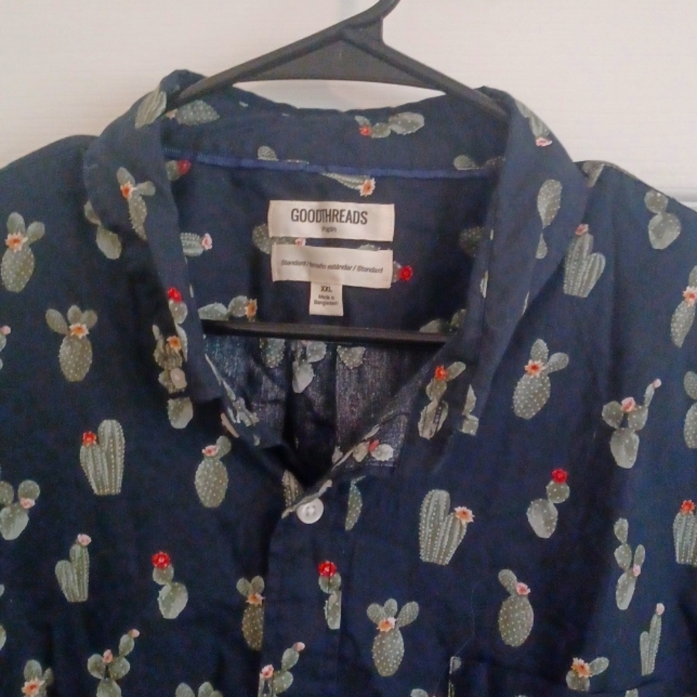 Goodthreads bBooming Cactus short sleeve shirt